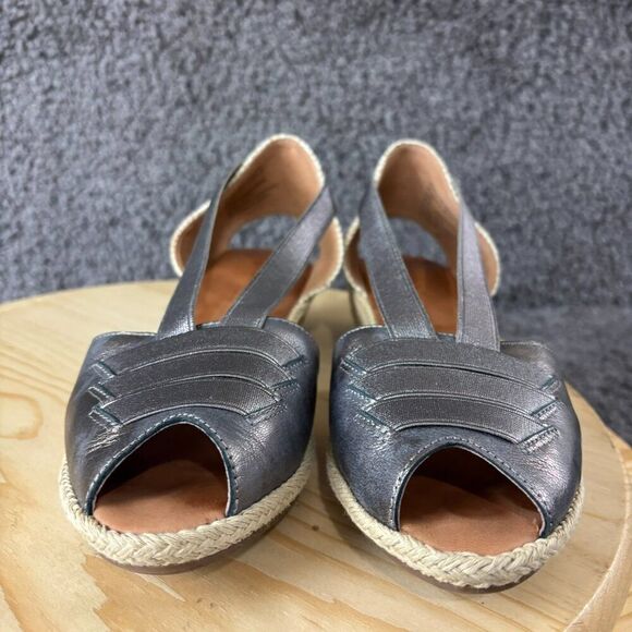 Gentle Souls Lena Leather Espadrille Sandals Womens 8 Silver Slip On Peep Toe - Picture 3 of 9